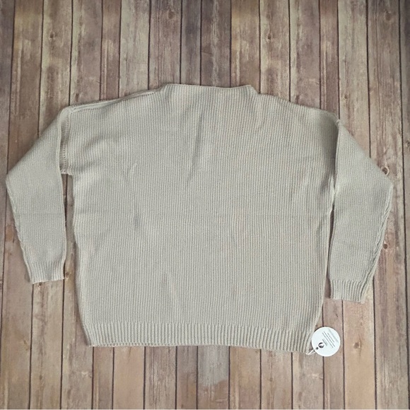 Ugerlov Chunky Knit Crew Neck Sweater - Picture 4 of 5